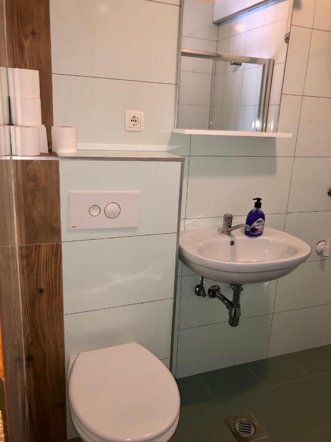 Apartmani Janja Starigrad Paklenica Exterior photo